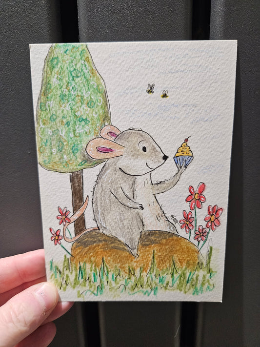 Cupcake mouse illustration