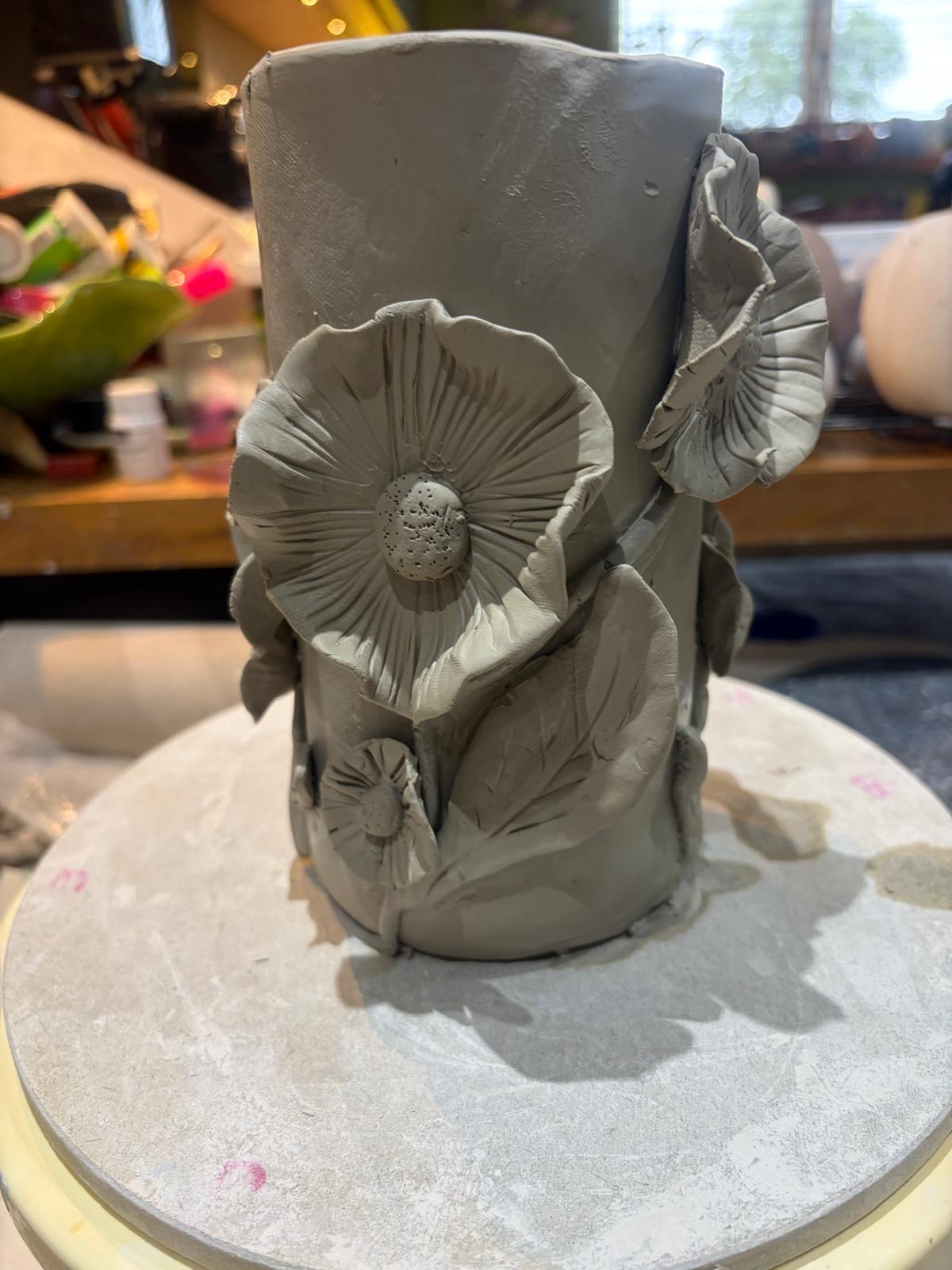 Make a ceramic vase workshop- Thurs 22nd September 6-9pm