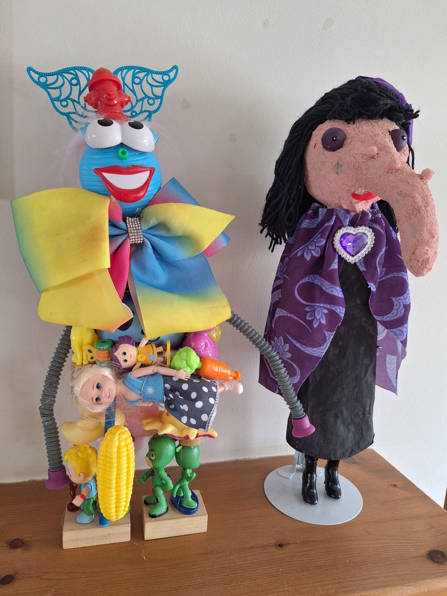 WEEK 4- ART & CRAFT CLUB - Book here for both Tues & Fri clubs