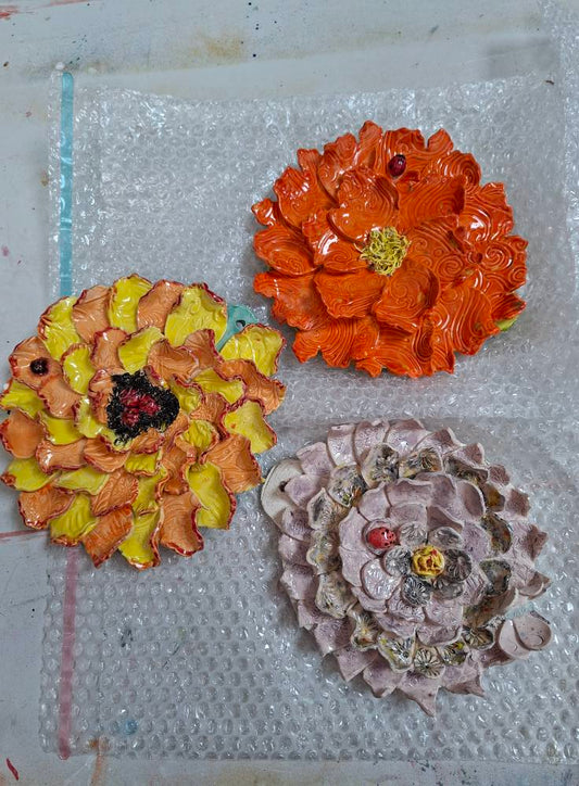 Flower plaques Clay and 'Sip' ADULTS evening- Friday 26th June 6-9pm