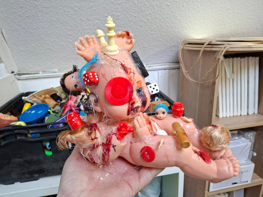 Thursday 30th October - Make your own Halloween doll 10.30-12.30