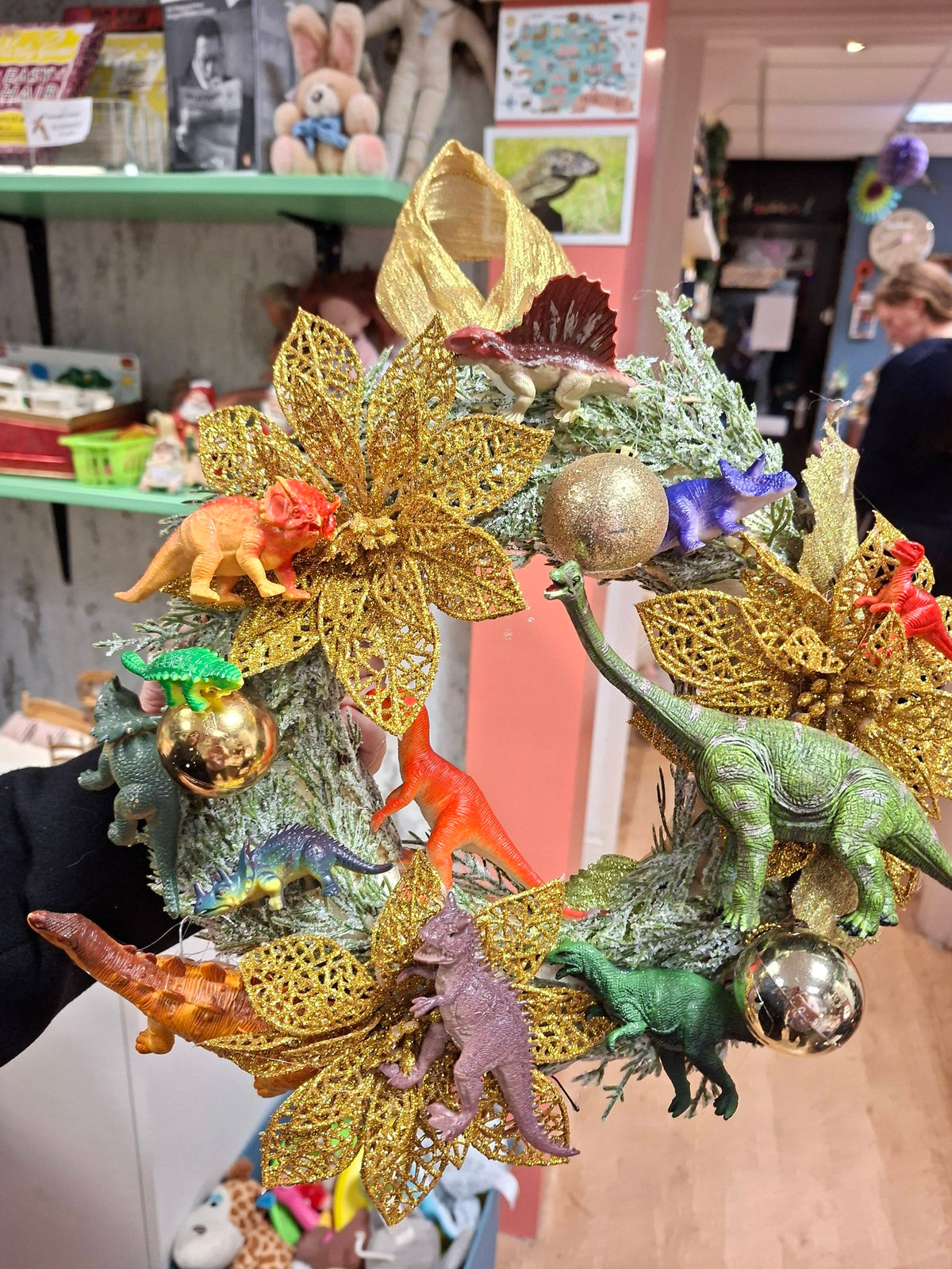 Kitsch / Bauble wreath workshop- Tuesday 22nd December