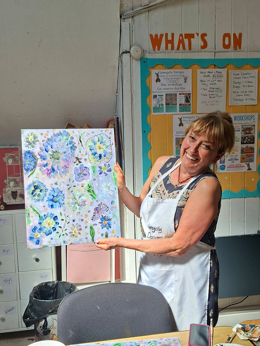 Confidence with paint (Florals) workshop- Sat 25th July 10.30-12.30