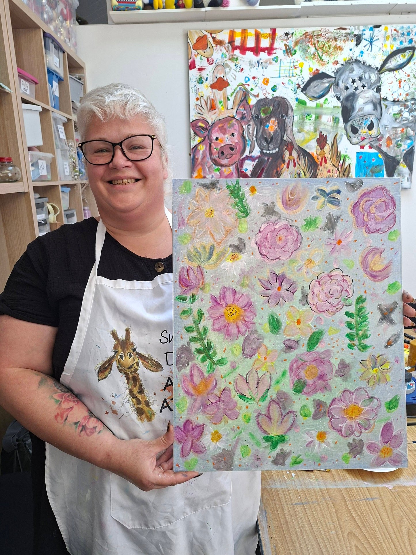 Confidence with paint (Florals) workshop- Sat 25th July 10.30-12.30