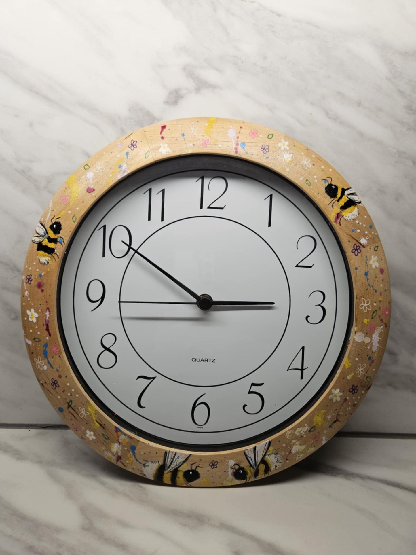 Bee wooden wall clock